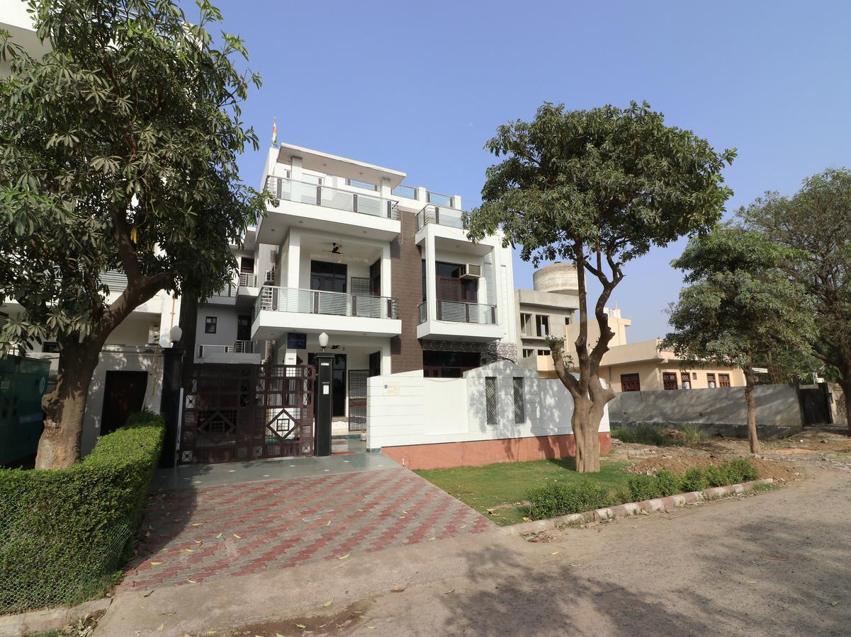 The Abodes House Hotel Greater Noida Exterior photo